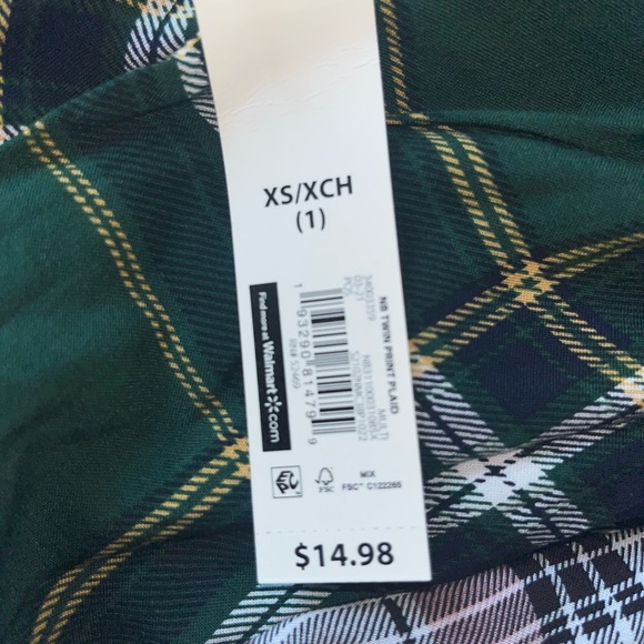 2 button ups - Picture 3 of 5